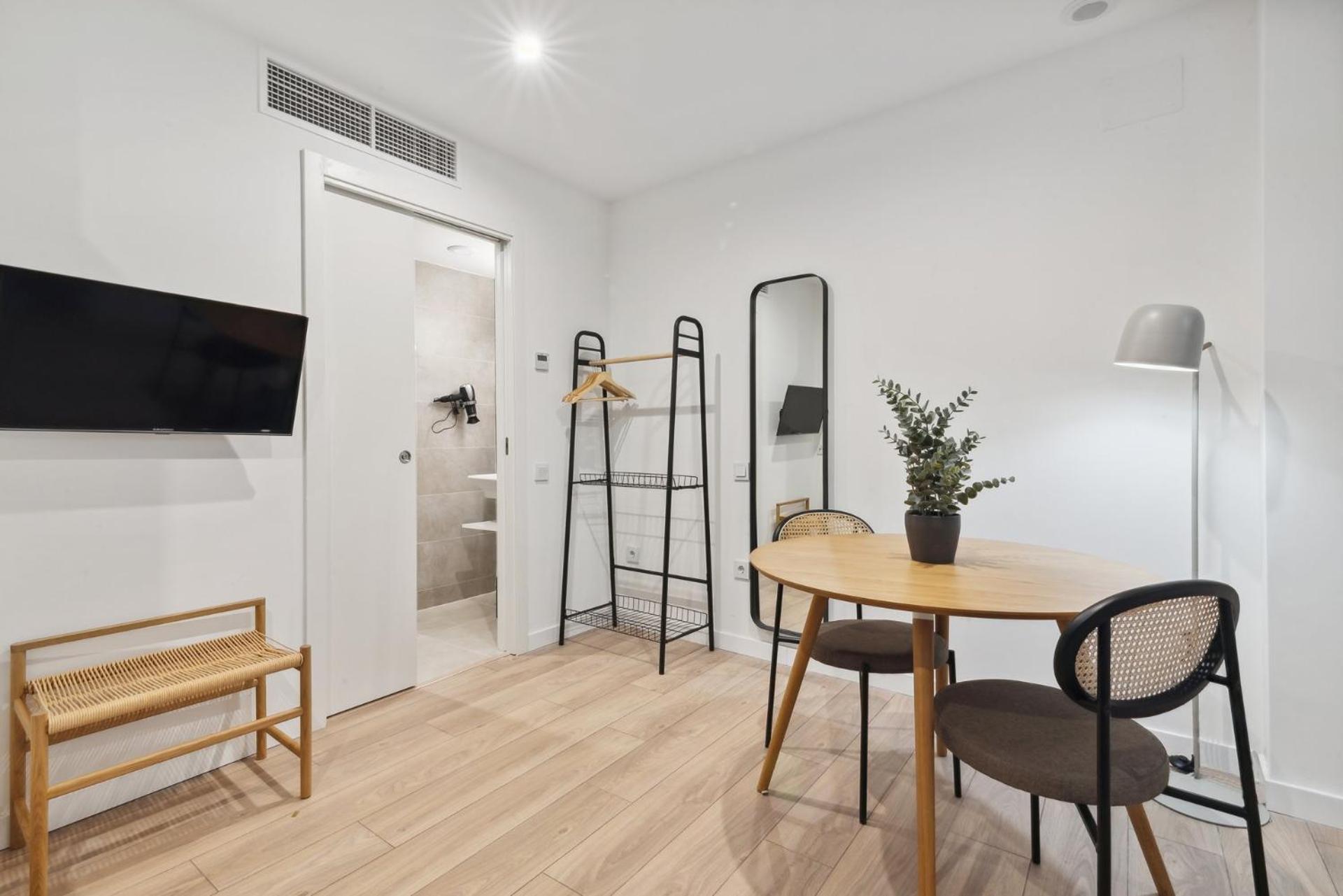 Limehome Valencia Carrer Del Pare Palau I Quer Ruang foto